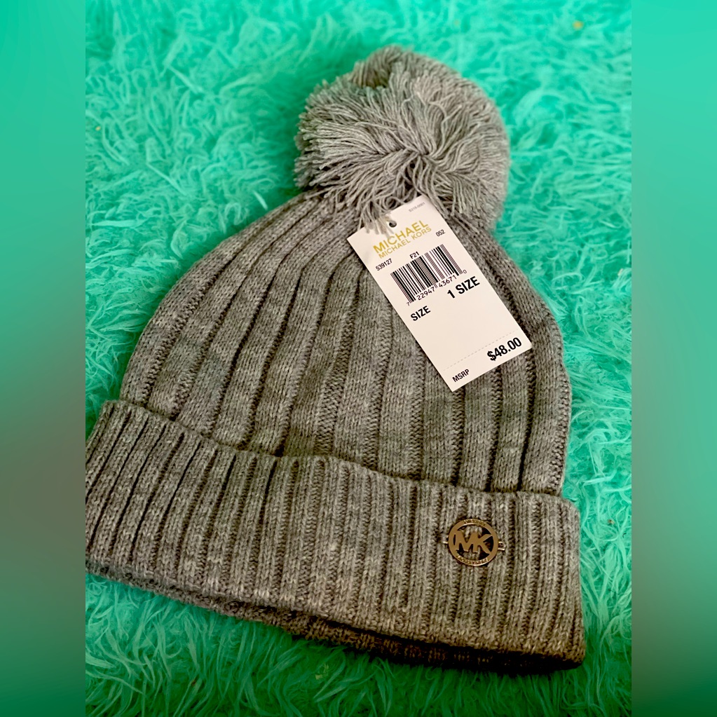 Pom Pom Beanie. New Michael Kors